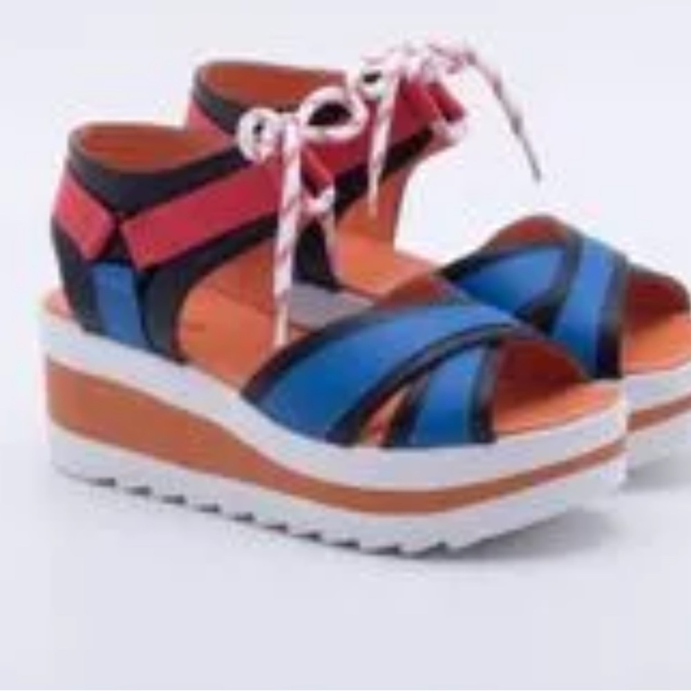 Twin set platform colour block sandals in 40